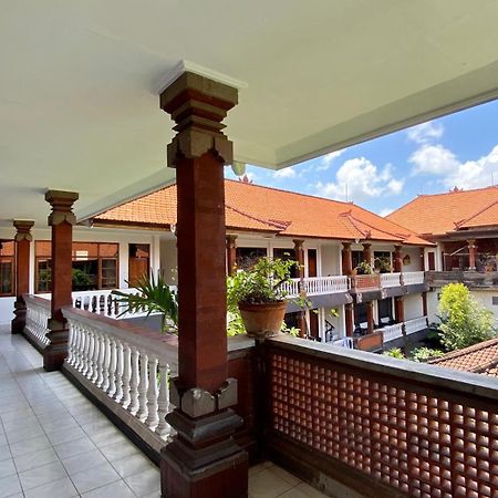 Simpang Inn Hotel Legian Exterior foto